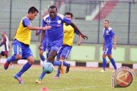 Persib boyong 18 pemain ke semifinal IIC 