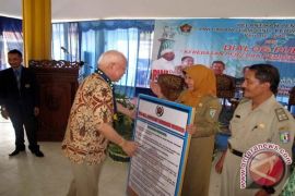 Bagir Manan: Masyarakat Ikut Dorong Terjadi Korupsi