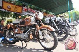 Komunitas motor antik perlakukan koleksinya mirip pusaka