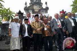 Parlemen Dunia Kunjungi Puja Mandala