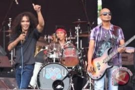 Slank Meriahkan "Soll" Korps Marinir Di Manado