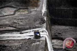 Penambangan pasir dapat merusak sabo dam lahar Merapi 