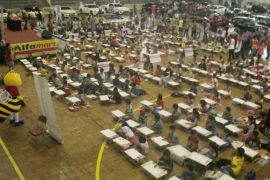 450 Siswa Asah Bakat melalui Lomba Mewarnai Alfamart