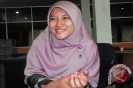 Pilih jual jamur tiram daripada pegawai kantoran 