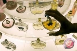 Demi kelangsungan parfum  No.5 Chanel, perkebunan melati dibeli