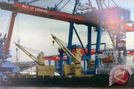 PT Pelindo II  setengah hati berlakukan rupiah di pelabuhan