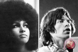 Surat Cinta Mick Jagger Kepada Hunt Dilelang Rp 2,8 Miliar