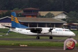 Merpati tergelincir di Bandara Lombok