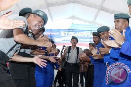 TEPUK KOMANDO POLAIR