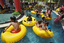 LIBUR PANJANG Page 1 Small