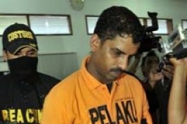 WN Malaysia Sembunyikan Heroin di "CD"