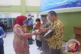 BPP-KB Berikan Penghargaan