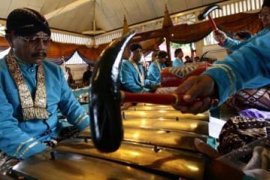 GAMELAN SEKATEN