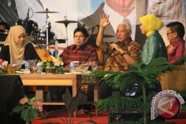Masyarakat Antusias  Dialog dengan Gubernur