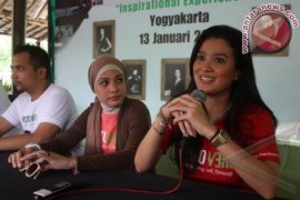 Peluncuran Film Rectoverso Page 2 Small