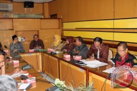 KUNJUNGAN KERJA DPRD TAPIN