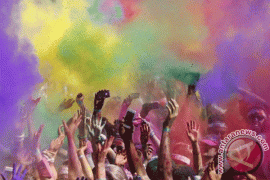 Seribuan orang ikuti  Colour Run di Garut