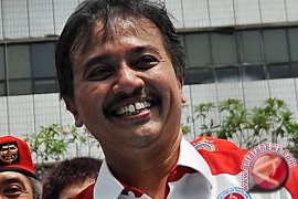 Menpora Upayakan Perdamaian Suporter Persija-Persib