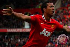 Nani antar "Setan Merah" taklukkan Reading