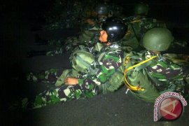 Ratusan Prajurit Paskhas 465 Latihan Terjun Payung