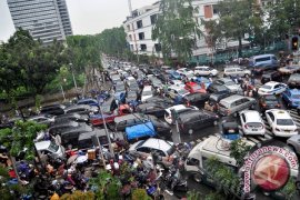 2017, Kecepatan Mobil Sama Dengan Jalan Kaki