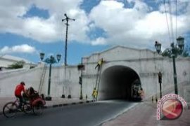 Pagar Plengkung Gading belum bisa segera direalisasikan