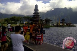 Objek Wisata Dipadati Wisatawan Lokal