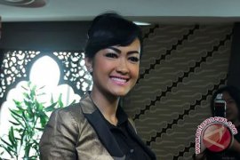 Artis Julia Perez Tutup Usia