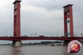 Rute Sepeda Kejuaraan Triathlon Lintasi Jembatan Ampera