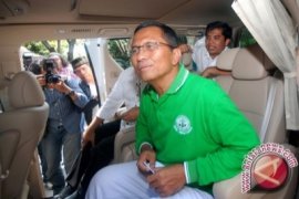 Dahlan Iskan "Gangnam Style" Di Makassar