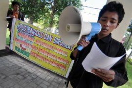 PEMILUKADA BERSIH