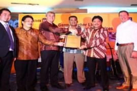 Penghargaan Trakindo/Foto Joko Sulistyo