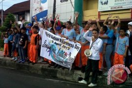 Puluhan Anak Berkebutuhan Khusus Peringati Hari Autis