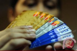 100 bank terbitkan ATM "Garuda Merah"