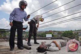 Flash - Pekerja Bangunan Tewas Tersengat Listrik