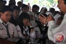 Polisi Lakukan Sosialisasi Cegah Kenakalan Remaja