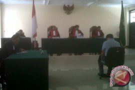 Pengadilan Tinggi Pontianak Putus Bebas Distributor Cap Kaki Tiga 