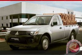 Mitsubishi targetkan jual 200 Triton terbaru sebulan