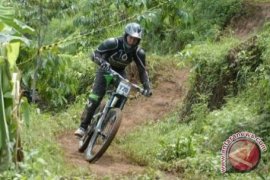 Pemkab Landak Gelar Kejuaraan Balap Sepeda Gunung 2013