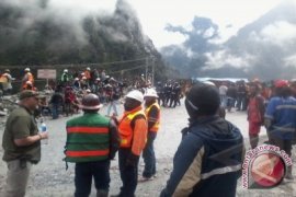 23 Pekerja Freeport Masih Terperangkap Longsor