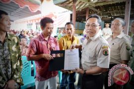 Produk anyaman IKM dipamerkan