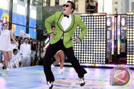 Psy sapu enam posisi teratas majalah billboard