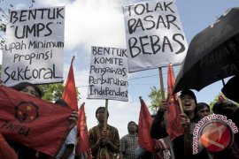 UNJUK RASA BURUH BALI