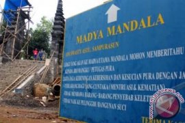 Pemugaran Pura Gunung Salak