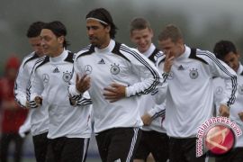  Si kembar jadi starter timnas Jerman