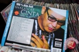 Mereka Yang Mendulang Rezeki Di Tahlilan Uje