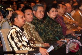 Forum Pemred beri beasiswa anak jurnalis