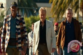 Selebritas Serukan Pemimpin G8 Hapus Senjata Nuklir