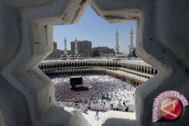 Pemberangkatan umrah Indonesia menurun terkendala visa 