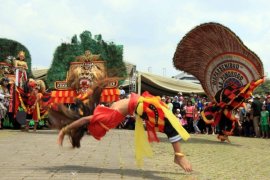 Reog Ponorogo Meriahkan &amp;quot;National Day&amp;quot; Lebanon